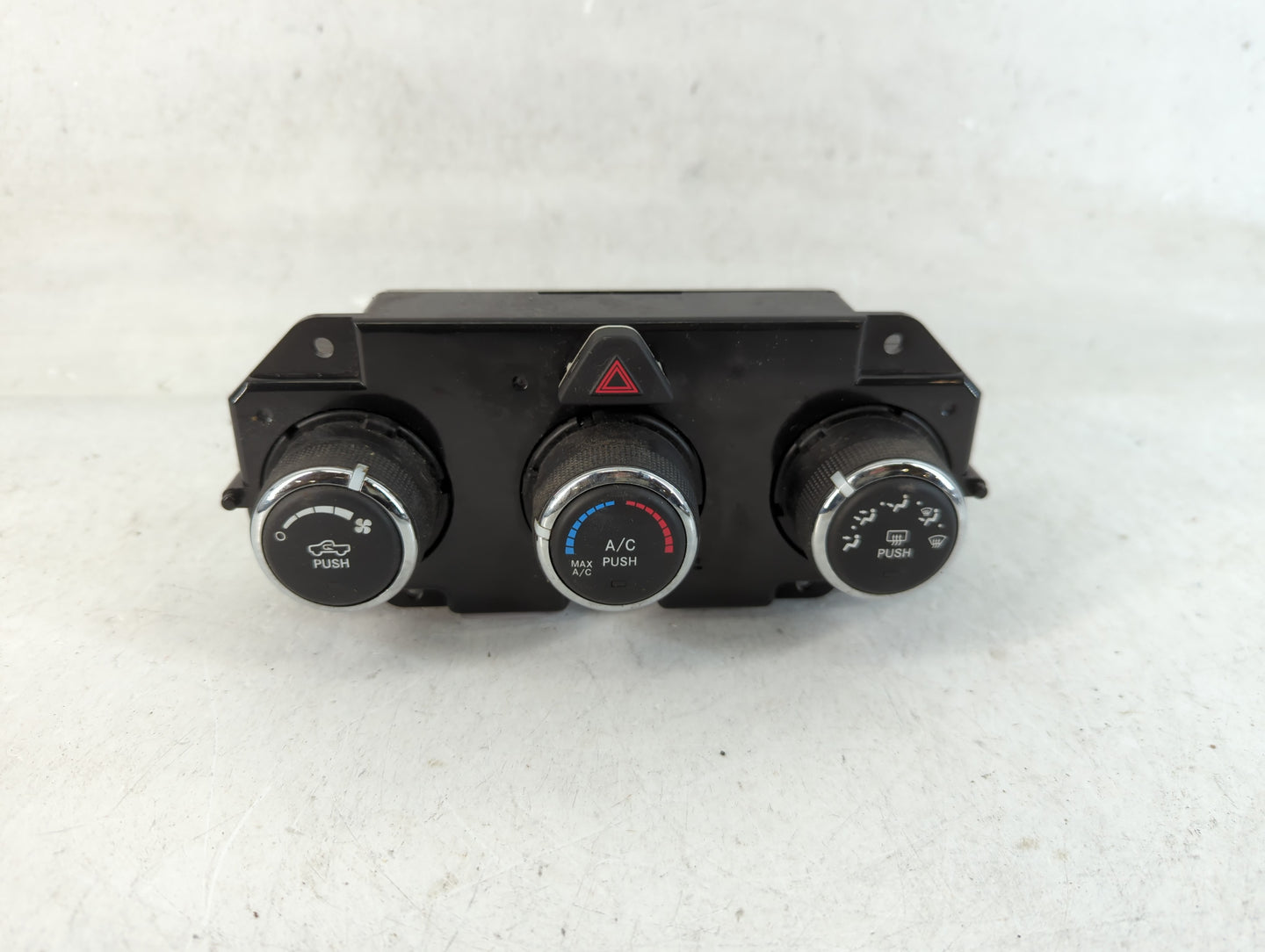 2013 Dodge Ram 1500 Climate Control Module Temperature AC/Heater Replacement P/N:P68105021AF Fits OEM Used Auto Parts - Oemu