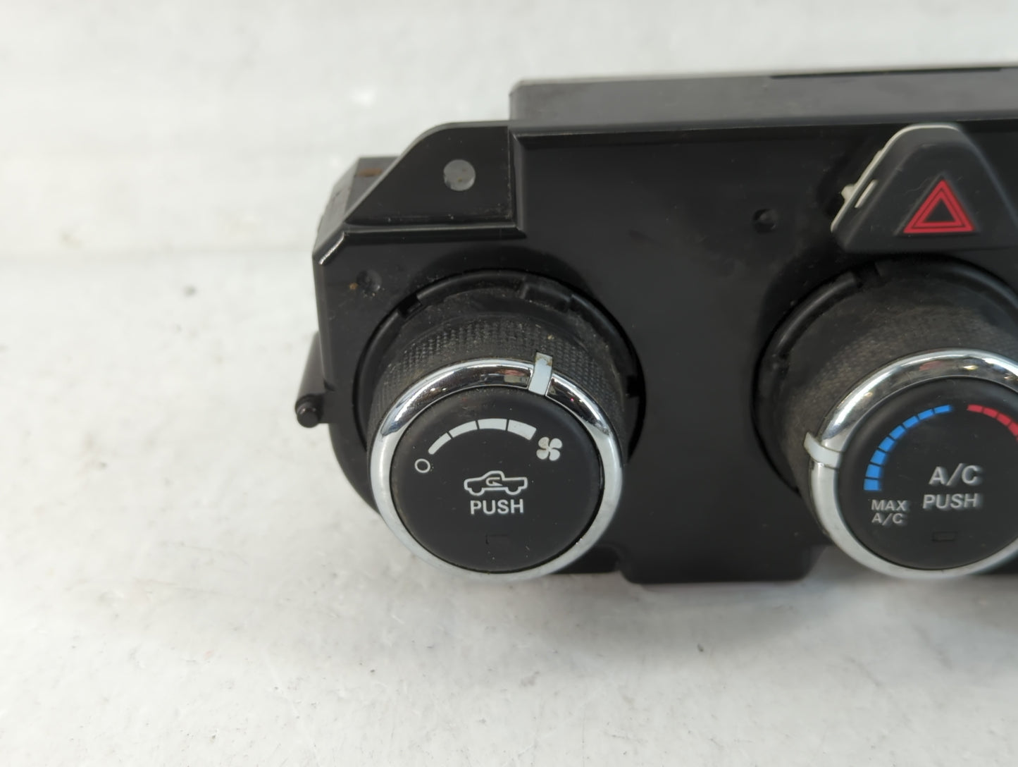 2013 Dodge Ram 1500 Climate Control Module Temperature AC/Heater Replacement P/N:P68105021AF Fits OEM Used Auto Parts - Oemu