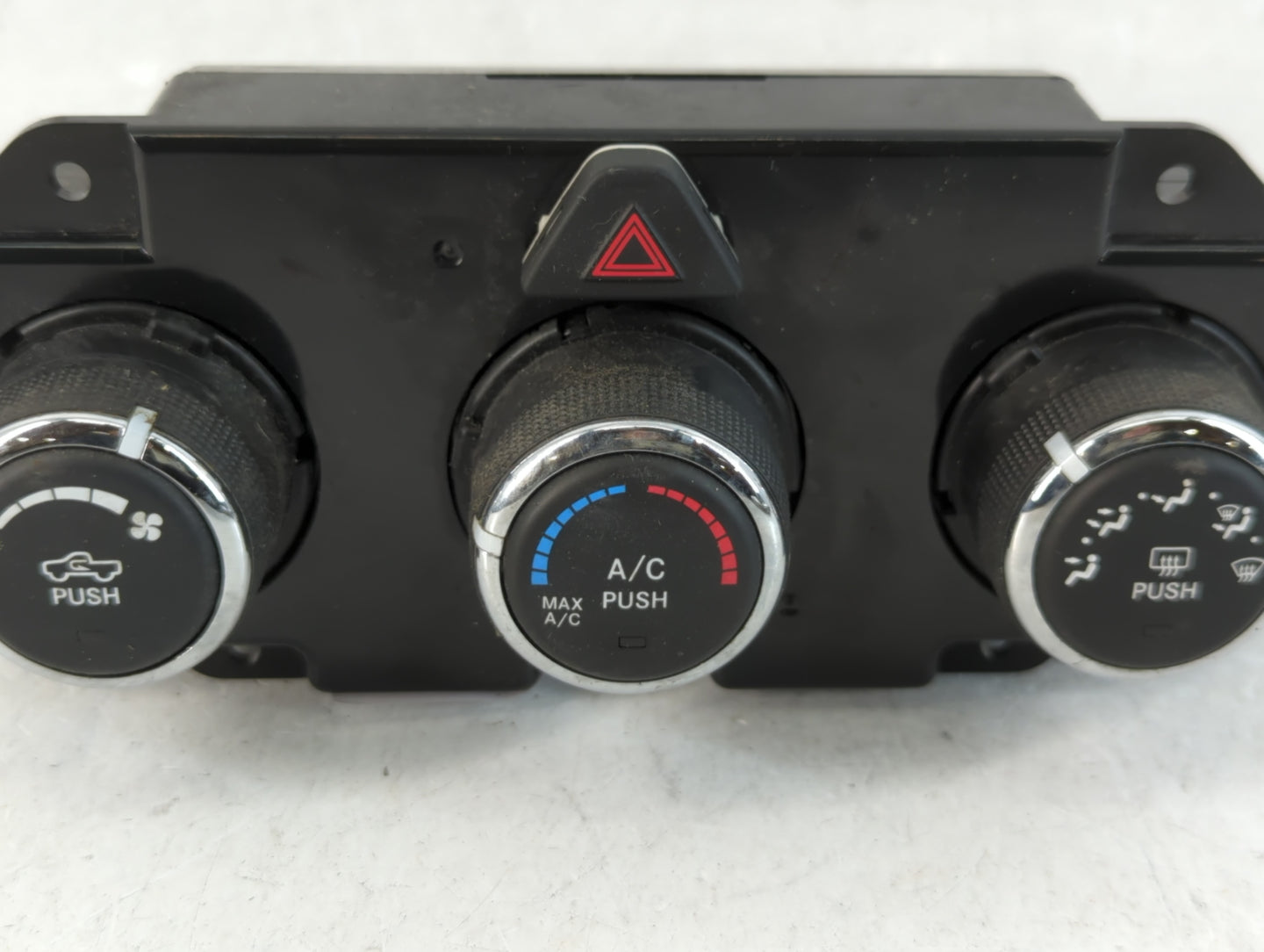 2013 Dodge Ram 1500 Climate Control Module Temperature AC/Heater Replacement P/N:P68105021AF Fits OEM Used Auto Parts - Oemu