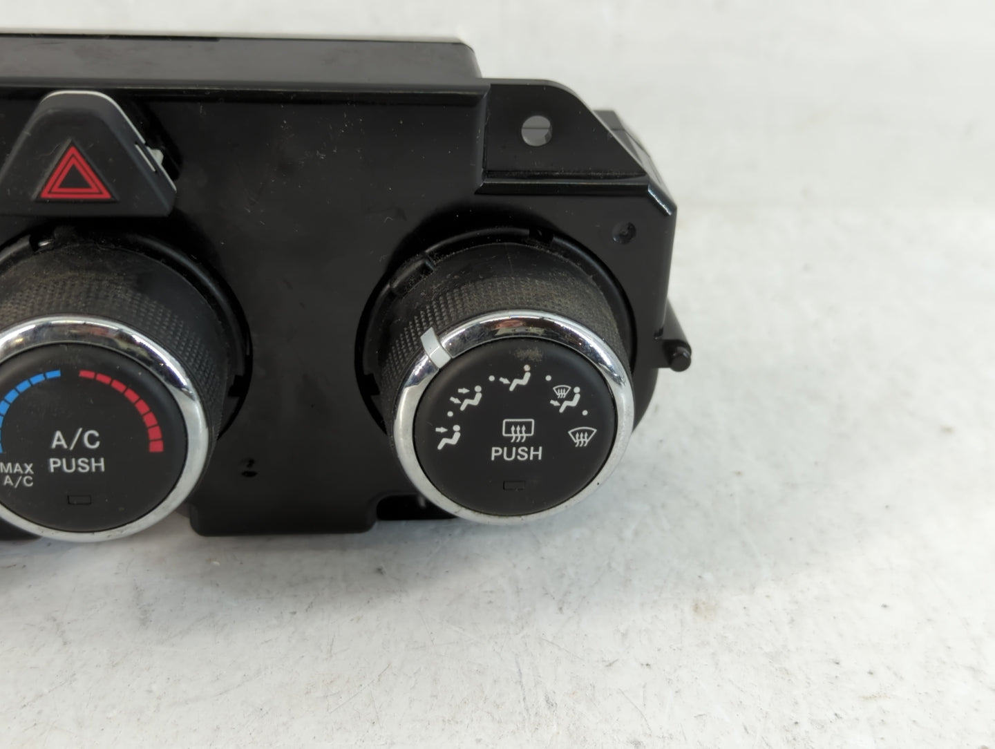 2013 Dodge Ram 1500 Climate Control Module Temperature AC/Heater Replacement P/N:P68105021AF Fits OEM Used Auto Parts - Oemu