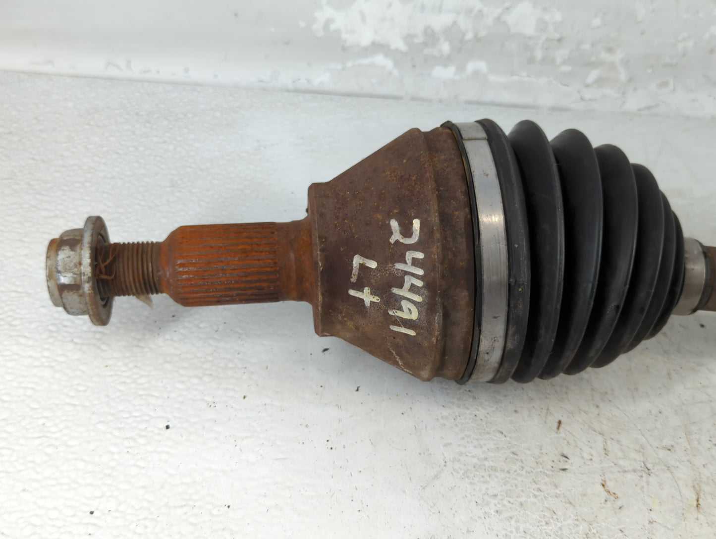 2013 Dodge Ram 1500 Axle Shaft Front Driver Cv C/v - Oemusedautoparts1.com