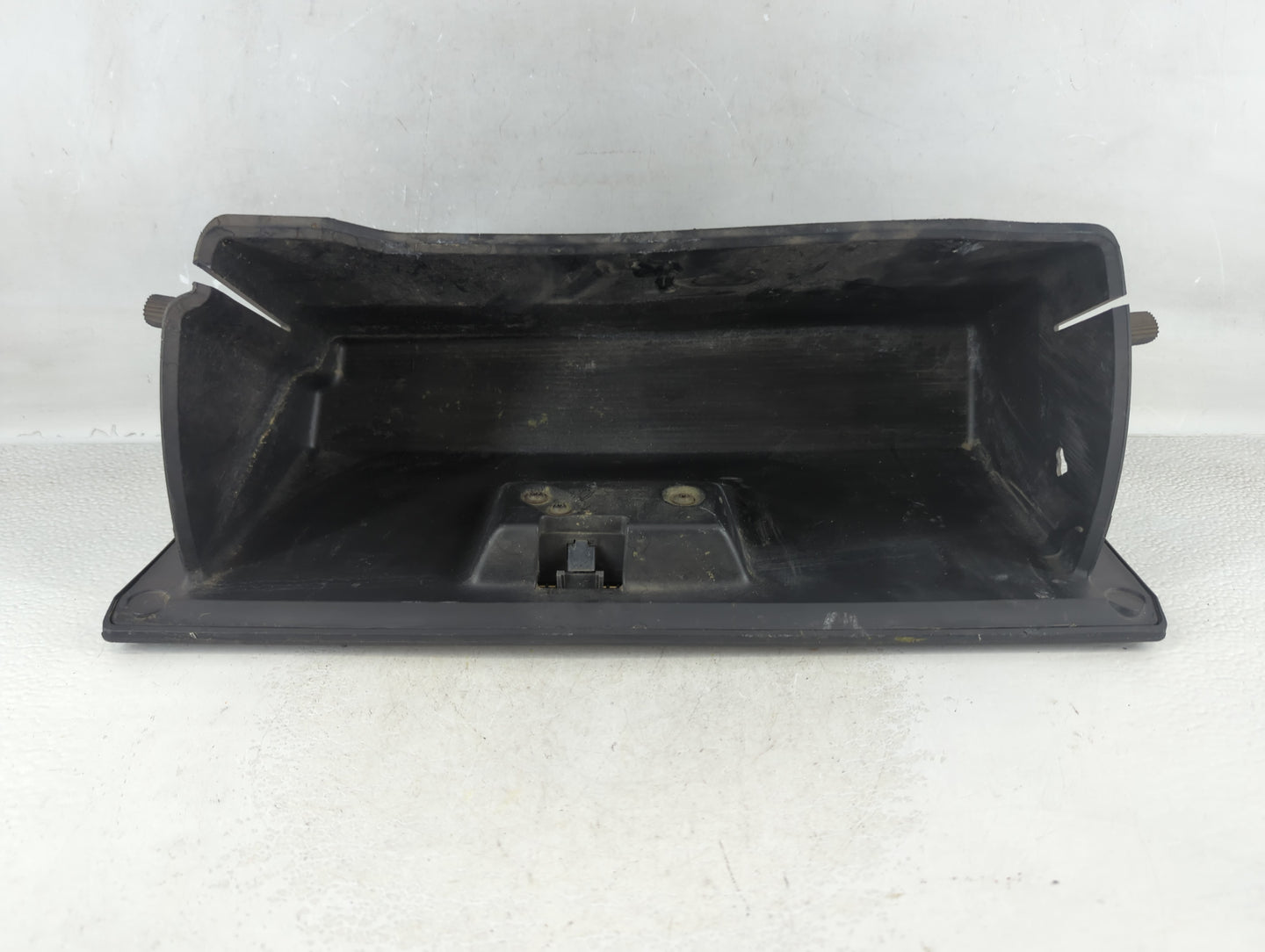 2013 Dodge Ram 1500 Passenger Glove Box Door Storage Compartment - Oemusedautoparts1.com