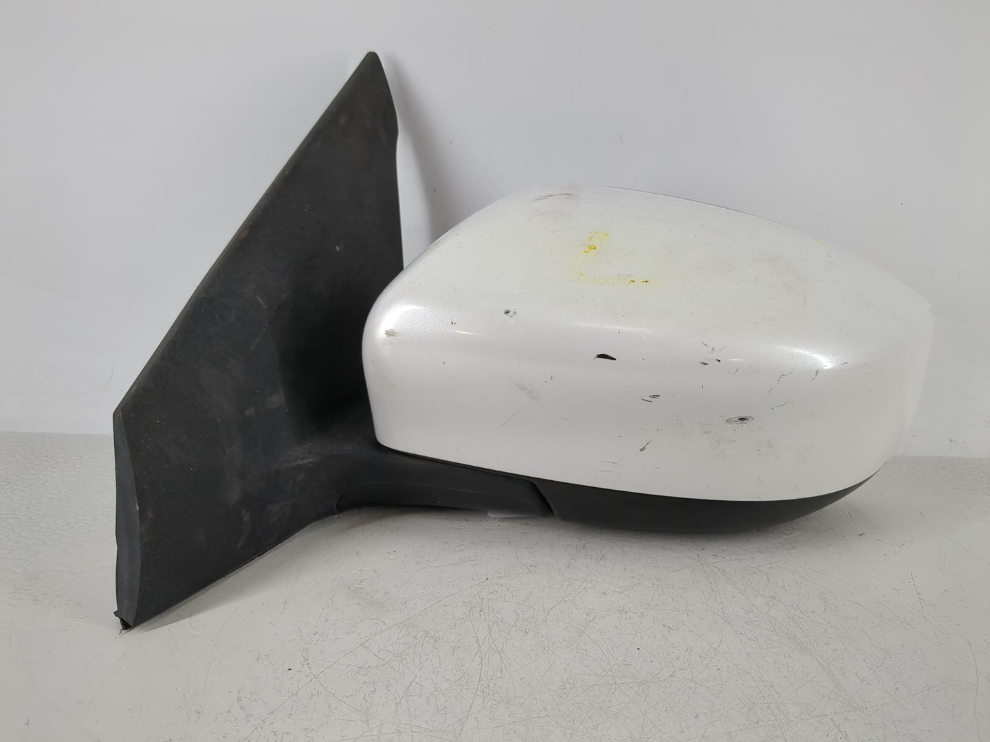 2013 Dodge Seneca Driver Side View Mirror - Left Door Mirror OEM Used - Oemusedautoparts1.com