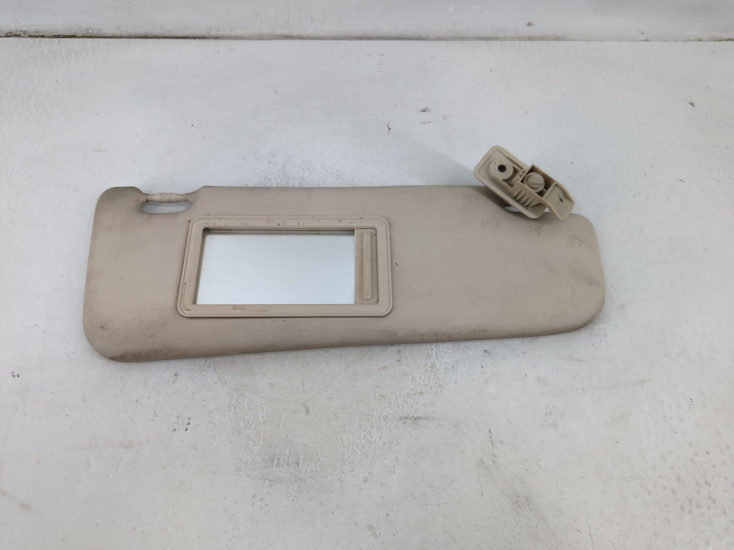 2012-2017 Fiat 500 Sun Visor Shade Replacement Passenger Right Mirror Fits Fits 2012 2013 2014 2015 2016 2017 OEM Used Auto 
