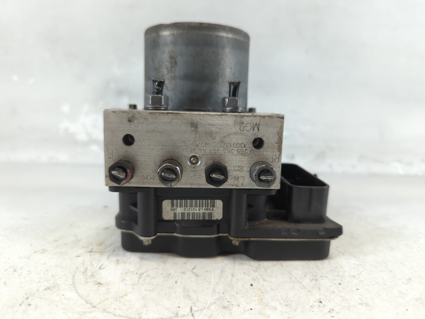 2012-2017 Fiat 500 ABS Pump Control Module Replacement P/N:68073251AH Fits Fits 2012 2013 2014 2015 2016 2017 OEM Used Auto 
