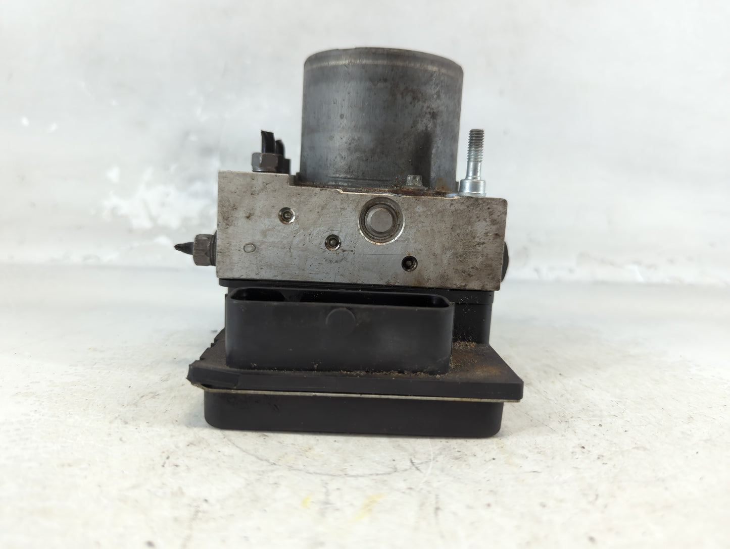 2012-2017 Fiat 500 ABS Pump Control Module Replacement P/N:68073251AH Fits Fits 2012 2013 2014 2015 2016 2017 OEM Used Auto 