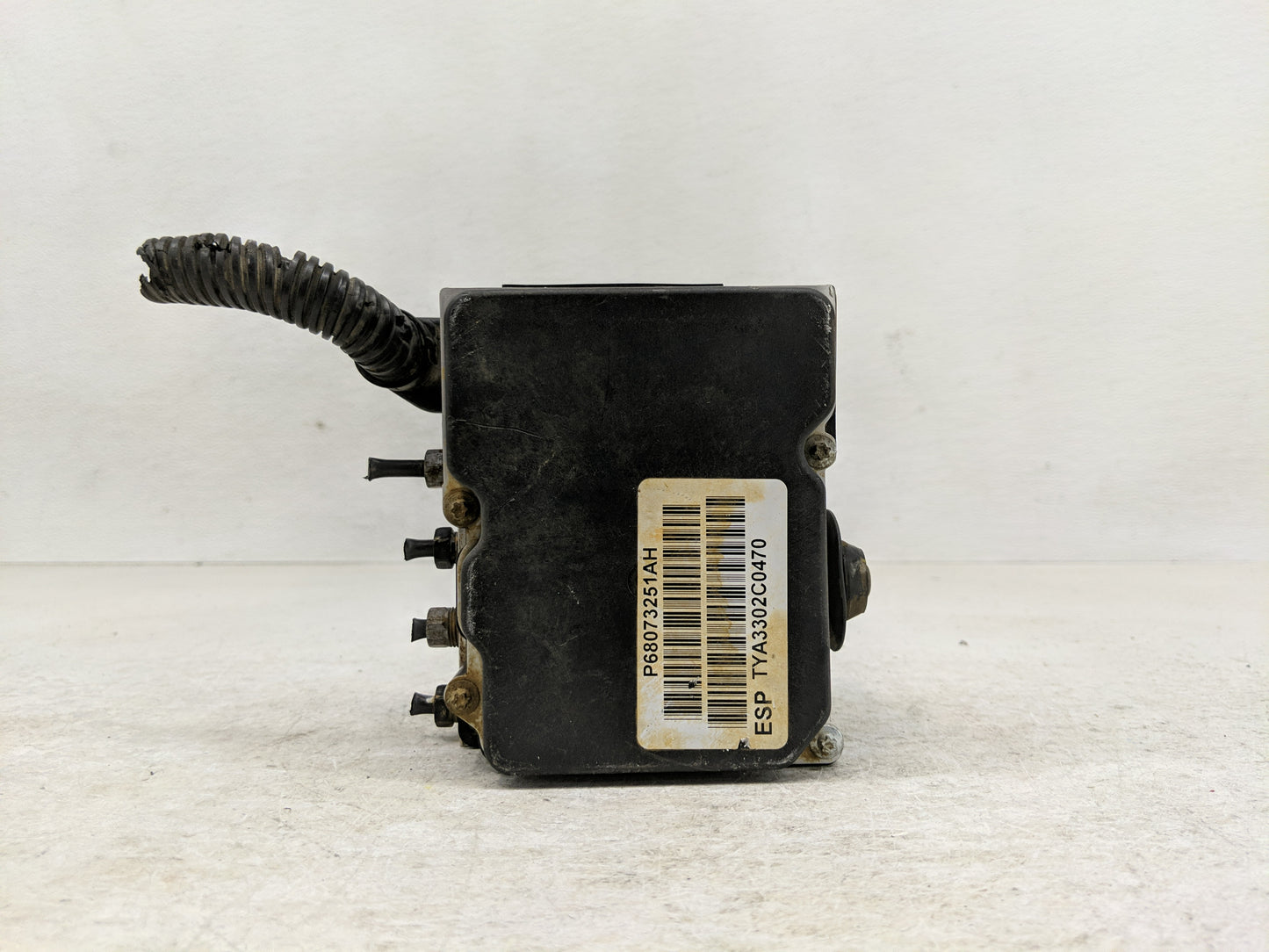 2012-2017 Fiat 500 ABS Pump Control Module Replacement P/N:P68073251AH Fits Fits 2012 2013 2014 2015 2016 2017 OEM Used Auto