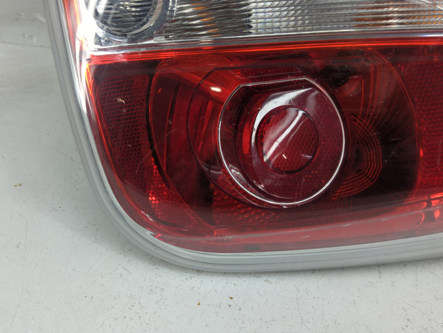 2012-2017 Fiat 500 Tail Light Assembly Passenger Right OEM P/N:05182418AF Fits Fits 2012 2013 2014 2015 2016 2017 OEM Used A