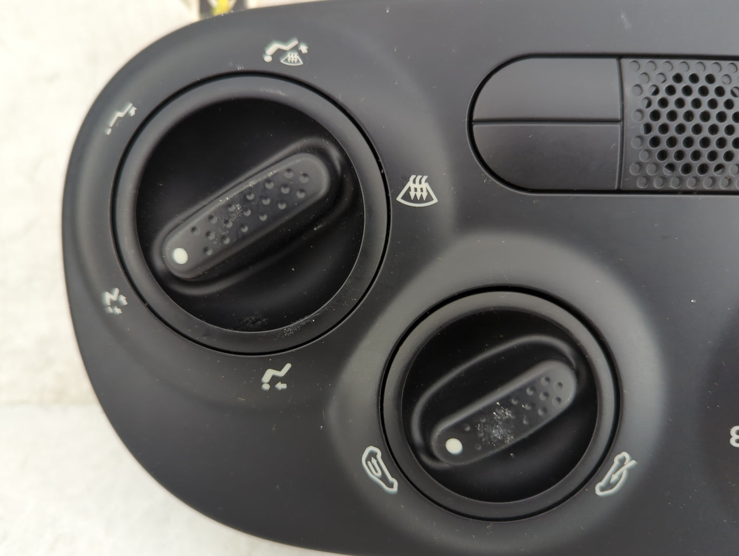 2012-2017 Fiat 500 Climate Control Module Temperature AC/Heater Replacement Fits Fits 2012 2013 2014 2015 2016 2017 OEM Used
