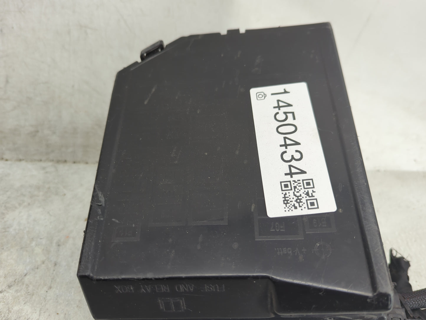 2012-2017 Fiat 500 Fusebox Fuse Box Panel Relay Module Fits Fits 2012 2013 2014 2015 2016 2017 OEM Used Auto Parts - Oemused