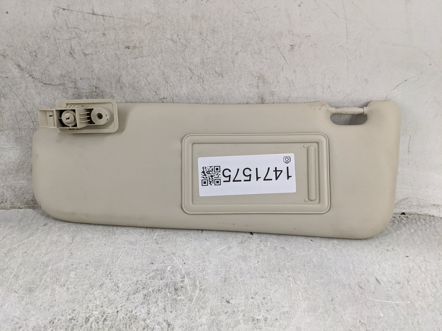 2012-2017 Fiat 500 Sun Visor Shade Replacement Driver Left Mirror Fits Fits 2012 2013 2014 2015 2016 2017 OEM Used Auto Part