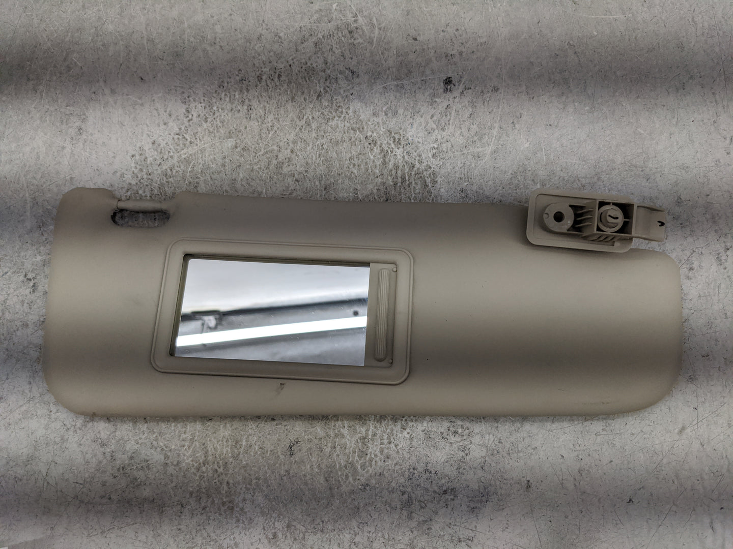 2012-2017 Fiat 500 Sun Visor Shade Replacement Passenger Right Mirror Fits Fits 2012 2013 2014 2015 2016 2017 OEM Used Auto 