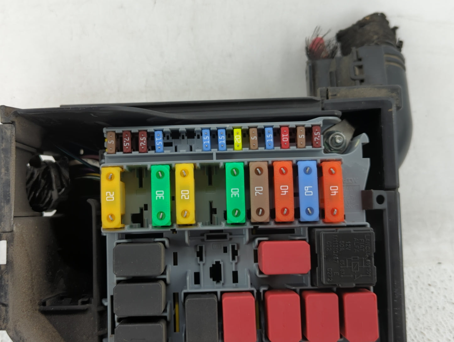 2012-2017 Fiat 500 Fusebox Fuse Box Panel Relay Module P/N:A878 53100999 Fits Fits 2012 2013 2014 2015 2016 2017 OEM Used Au