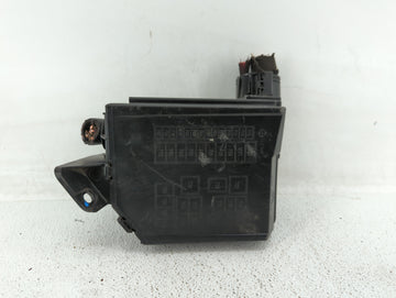2012-2017 Fiat 500 Fusebox Fuse Box Panel Relay Module P/N:53100999 Fits Fits 2012 2013 2014 2015 2016 2017 OEM Used Auto Pa