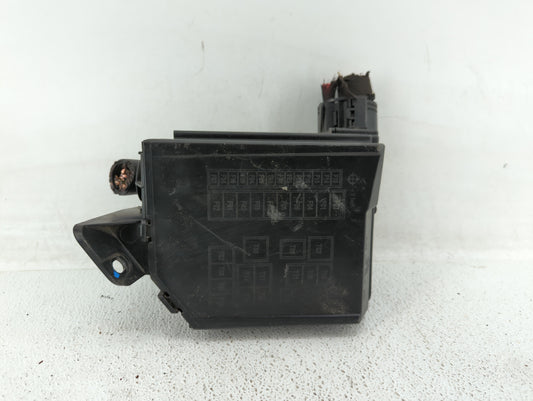 2012-2017 Fiat 500 Fusebox Fuse Box Panel Relay Module P/N:53100999 Fits Fits 2012 2013 2014 2015 2016 2017 OEM Used Auto Pa