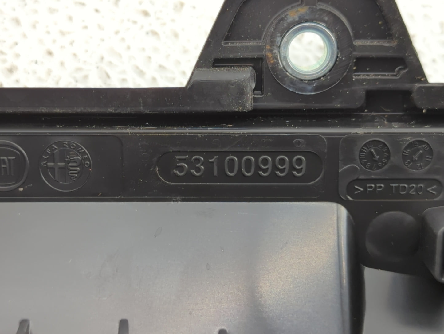 2012-2017 Fiat 500 Fusebox Fuse Box Panel Relay Module P/N:53100999 Fits Fits 2012 2013 2014 2015 2016 2017 OEM Used Auto Pa
