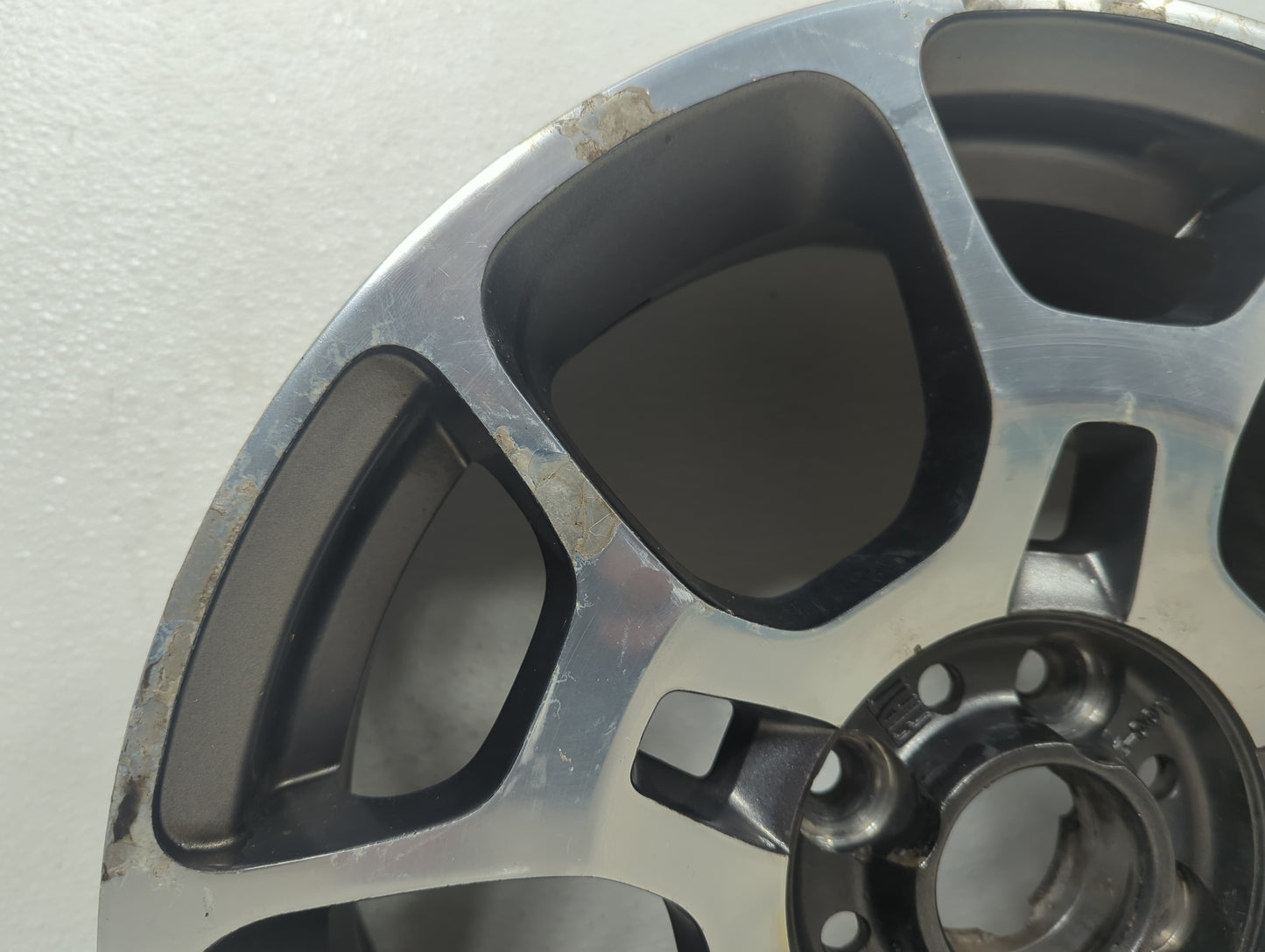 2013 Fiat 500 Oem Wheel Rim 5024316 - Oemusedautoparts1.com