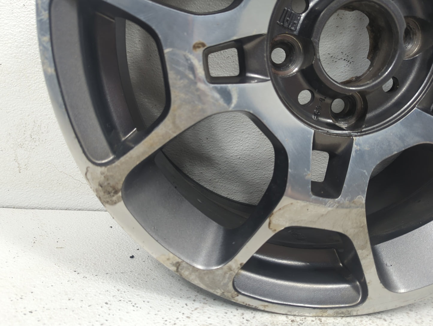 2013 Fiat 500 Oem Wheel Rim 5024318 - Oemusedautoparts1.com