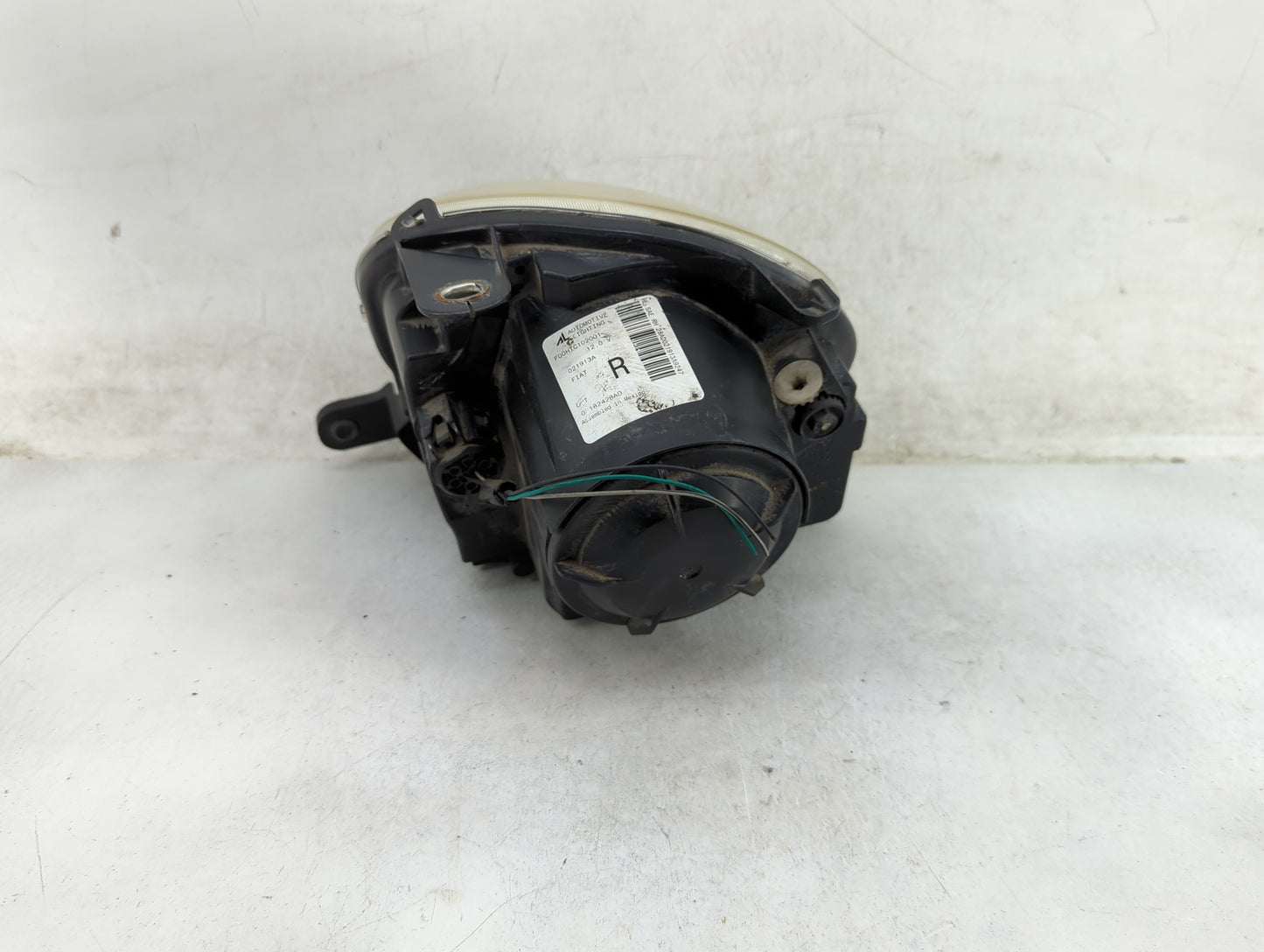 2013-2019 Fiat 500 Passenger Right Oem Head Light Headlight Lamp - Oemusedautoparts1.com
