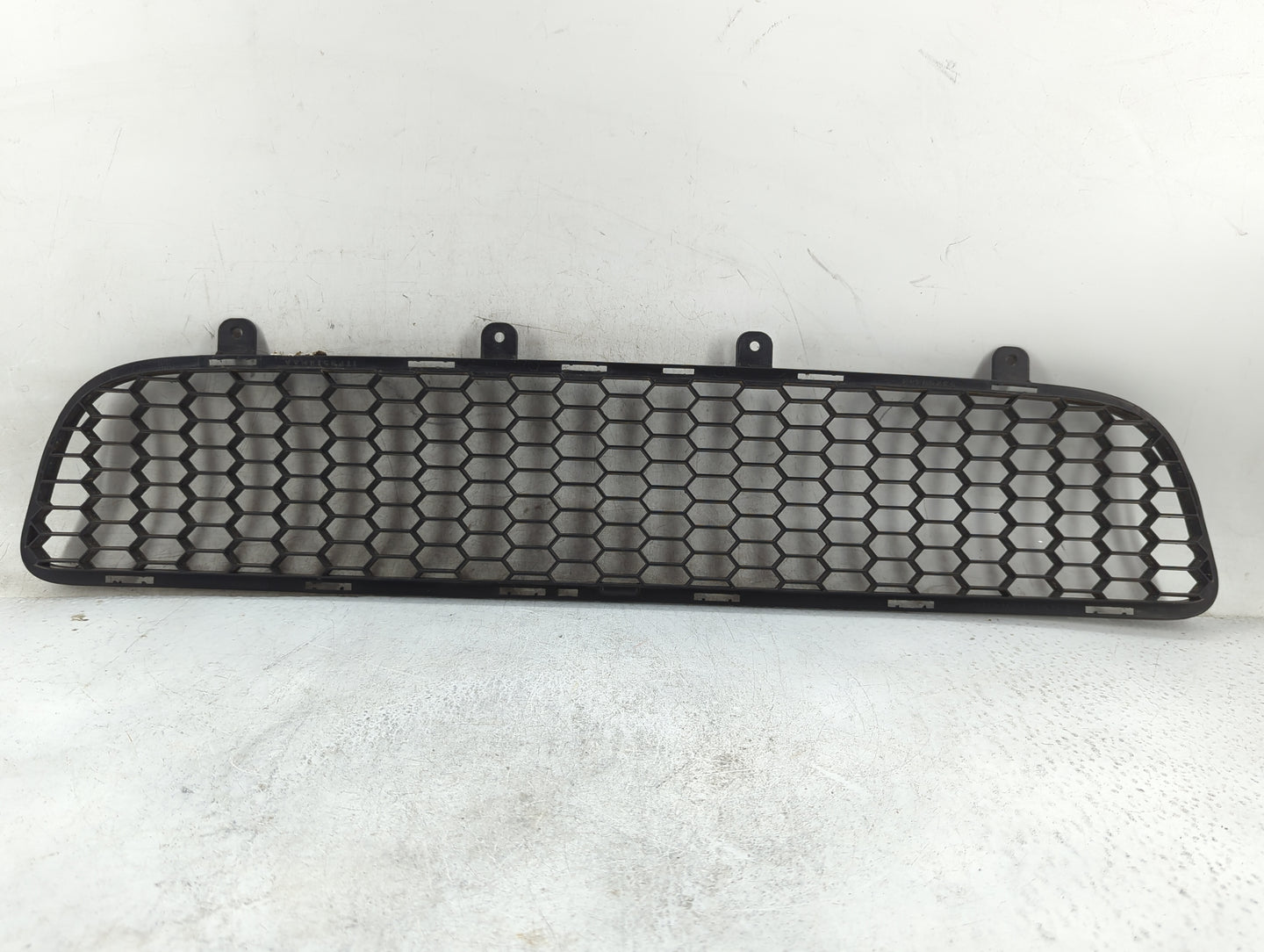 2012-2016 Fiat 500 Front Grille Bumper Not Included - Oemusedautoparts1.com