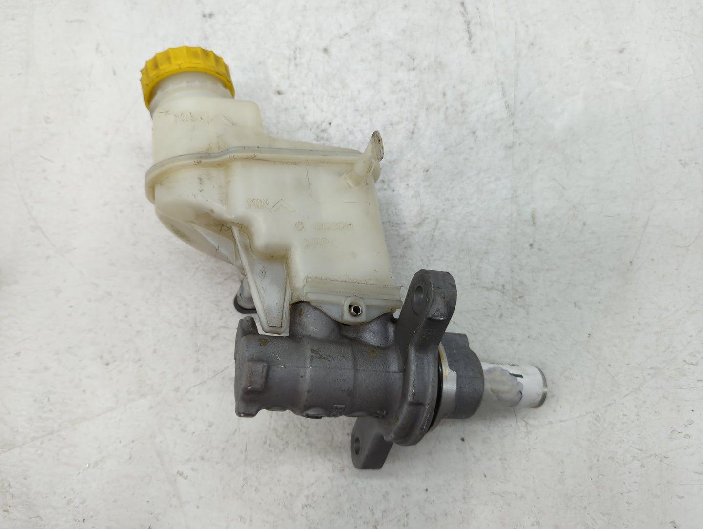 2012-2017 Fiat 500 Brake Master Cylinder - Oemusedautoparts1.com