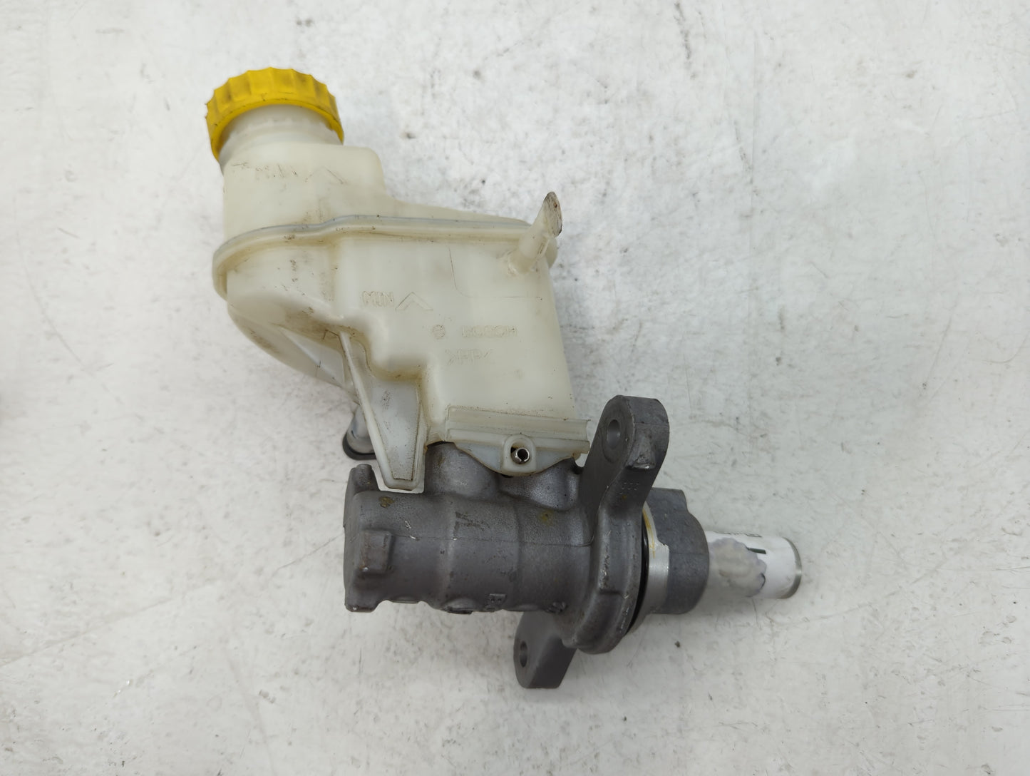2012-2017 Fiat 500 Brake Master Cylinder - Oemusedautoparts1.com