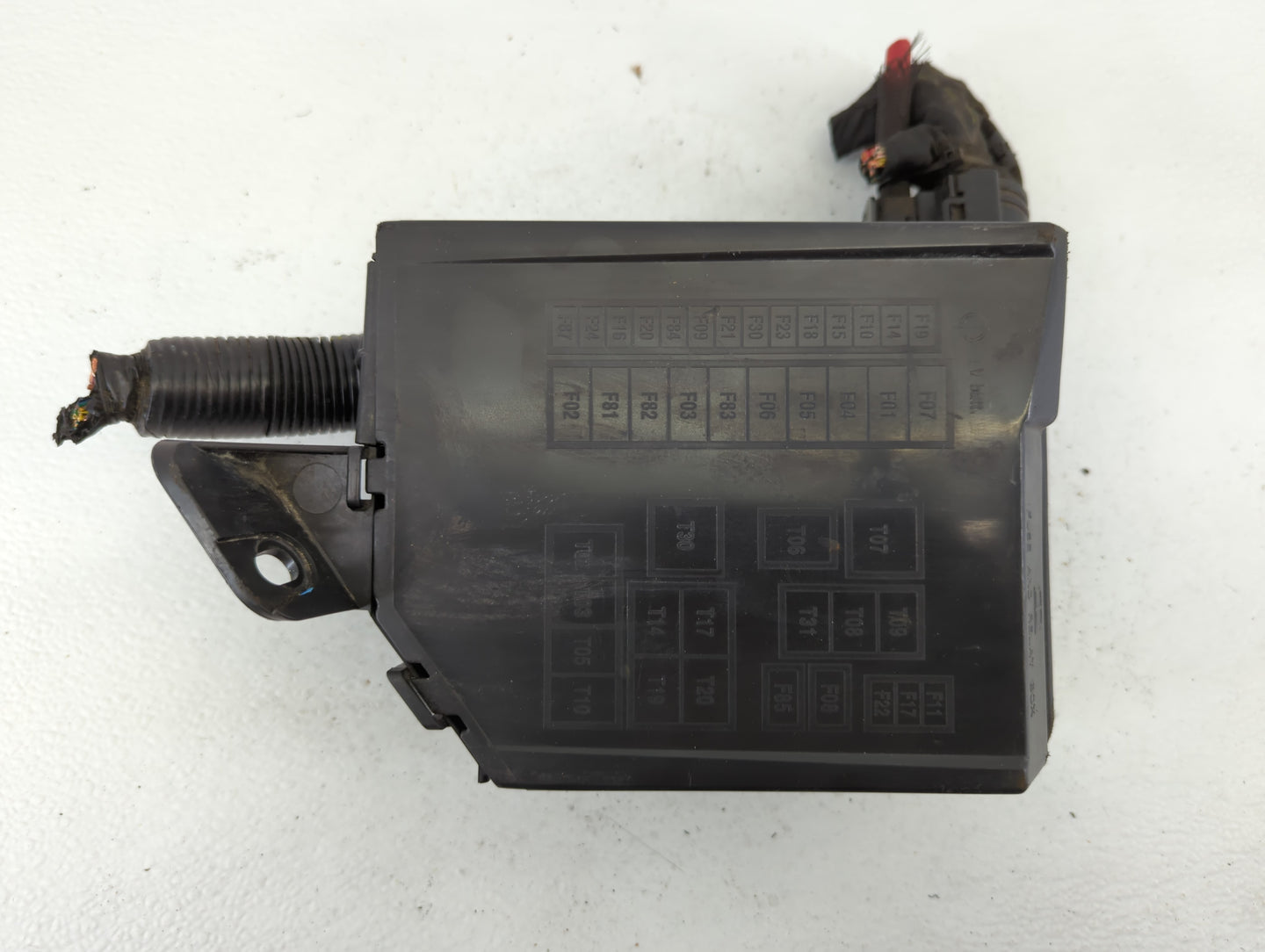 2012-2017 Fiat 500 Fusebox Fuse Box Panel Relay Module P/N:53100999 Fits Fits 2012 2013 2014 2015 2016 2017 OEM Used Auto Pa