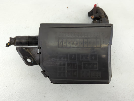 2012-2017 Fiat 500 Fusebox Fuse Box Panel Relay Module P/N:53100999 Fits Fits 2012 2013 2014 2015 2016 2017 OEM Used Auto Pa
