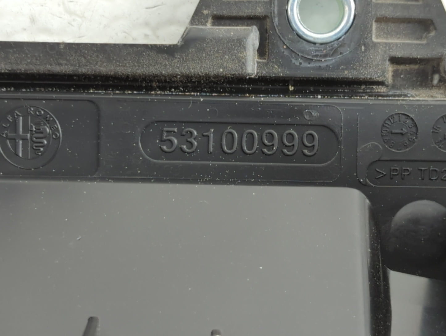 2012-2017 Fiat 500 Fusebox Fuse Box Panel Relay Module P/N:53100999 Fits Fits 2012 2013 2014 2015 2016 2017 OEM Used Auto Pa