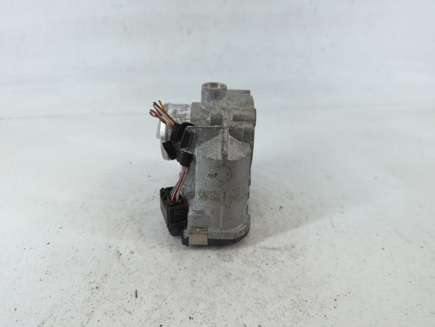 2012-2017 Fiat 500 Throttle Body P/N:0 280 750 568 Fits Fits 2012 2013 2014 2015 2016 2017 OEM Used Auto Parts - Oemusedauto