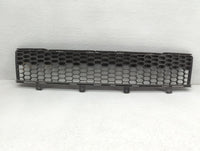 2012-2017 Fiat 500 Front Grille Bumper Not Included - Oemusedautoparts1.com