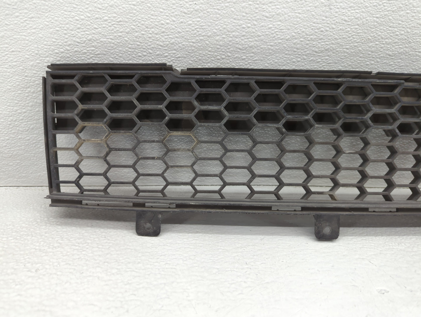 2012-2017 Fiat 500 Front Grille Bumper Not Included - Oemusedautoparts1.com