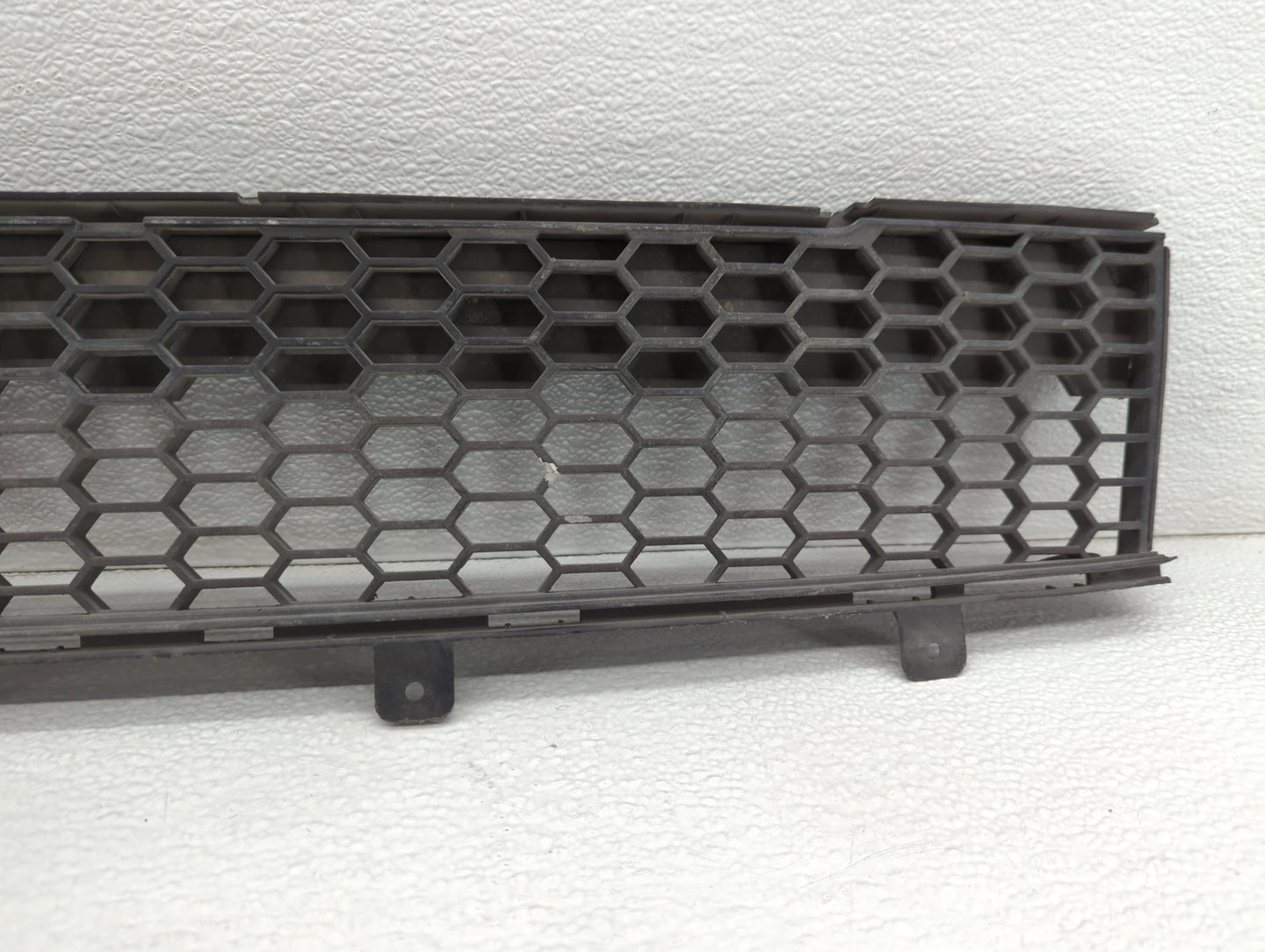 2012-2017 Fiat 500 Front Grille Bumper Not Included - Oemusedautoparts1.com