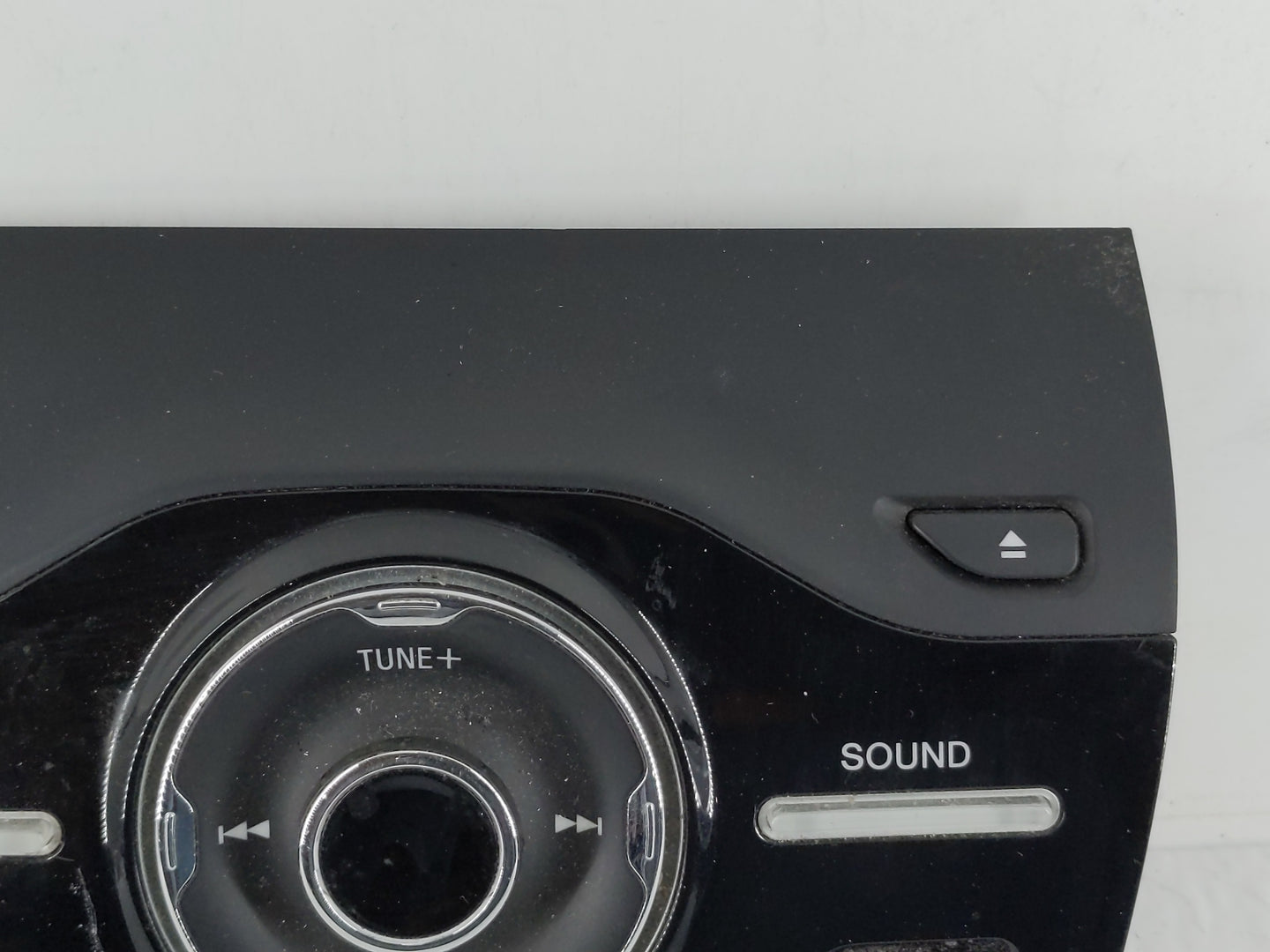 2013-2016 Ford C-Max Radio AM FM Cd Player Receiver Replacement P/N:CJ5T-18K811-FC Fits Fits 2013 2014 2015 2016 OEM Used Au