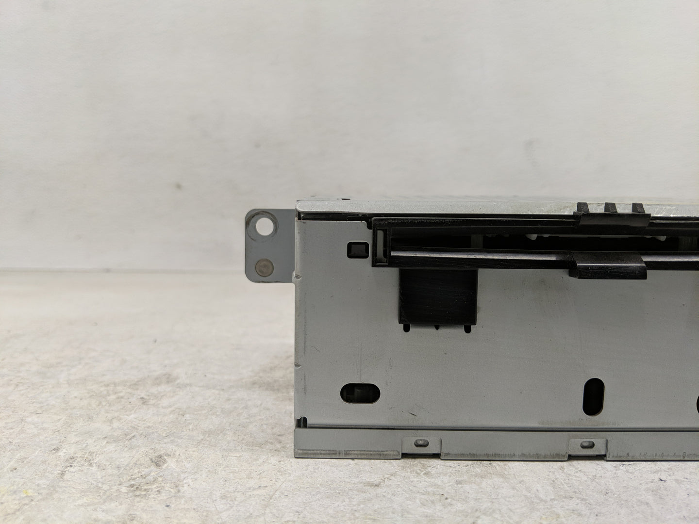 2013-2016 Ford C-Max Radio AM FM Cd Player Receiver Replacement P/N:CM5T-19C107-LA Fits Fits 2013 2014 2015 2016 OEM Used Au