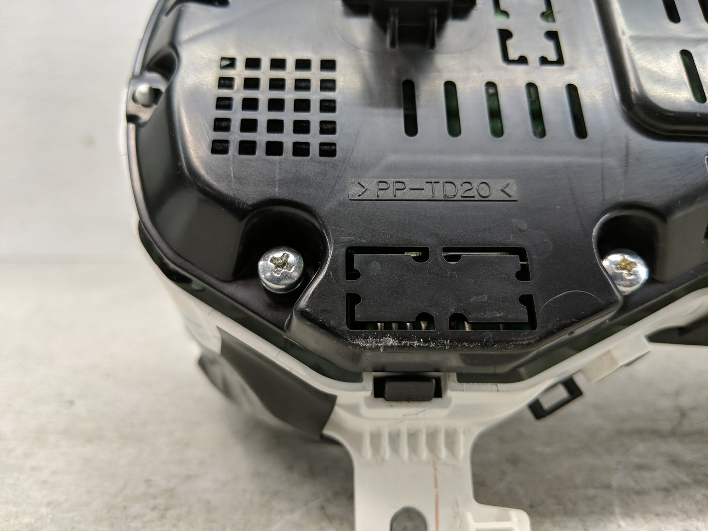2013 Ford C-Max Instrument Cluster Speedometer Gauges P/N:DM5T-10849-EM Fits OEM Used Auto Parts - Oemusedautoparts1.com