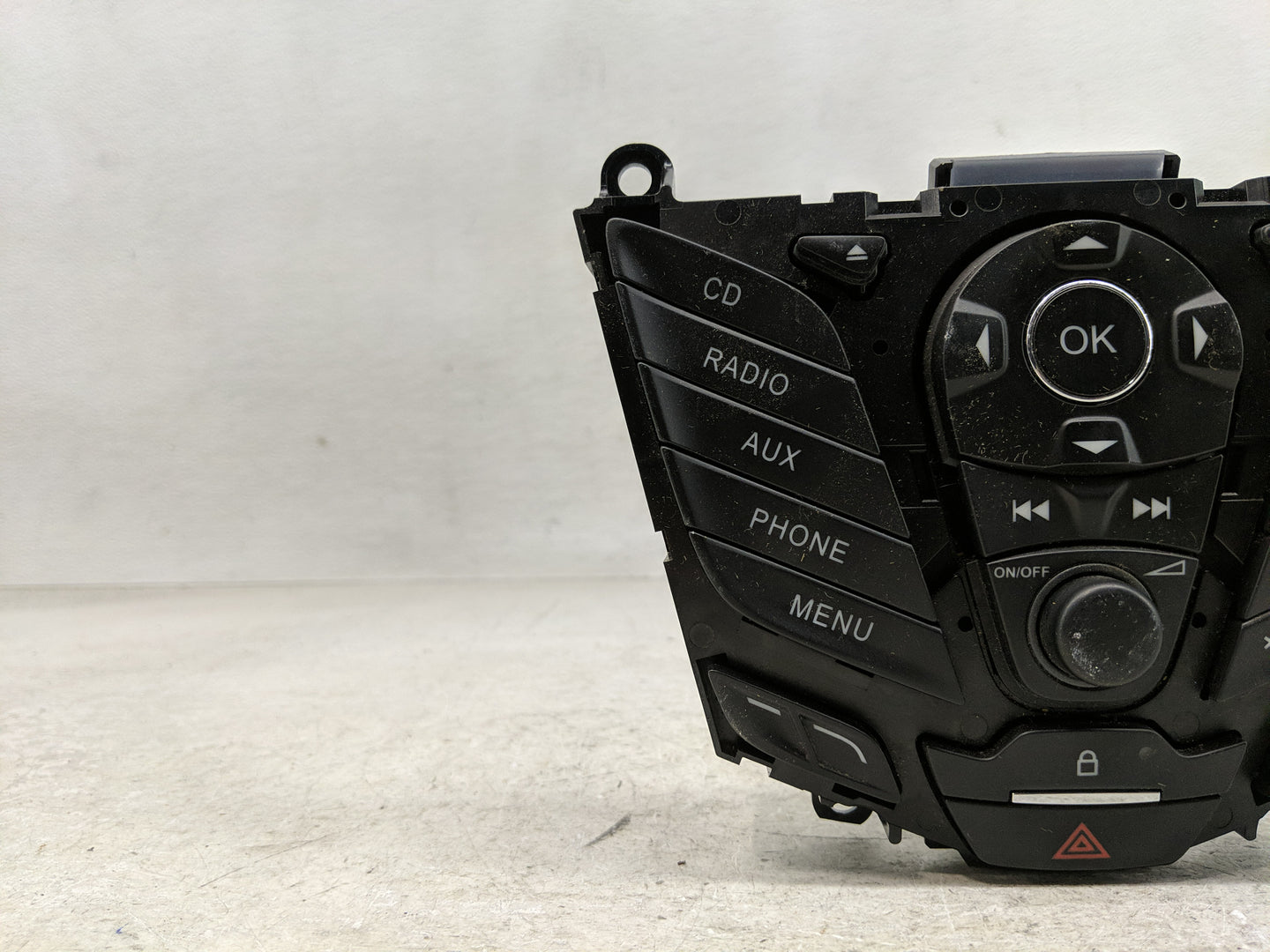 2013-2013 Ford C-max Radio Control Panel - Oemusedautoparts1.com