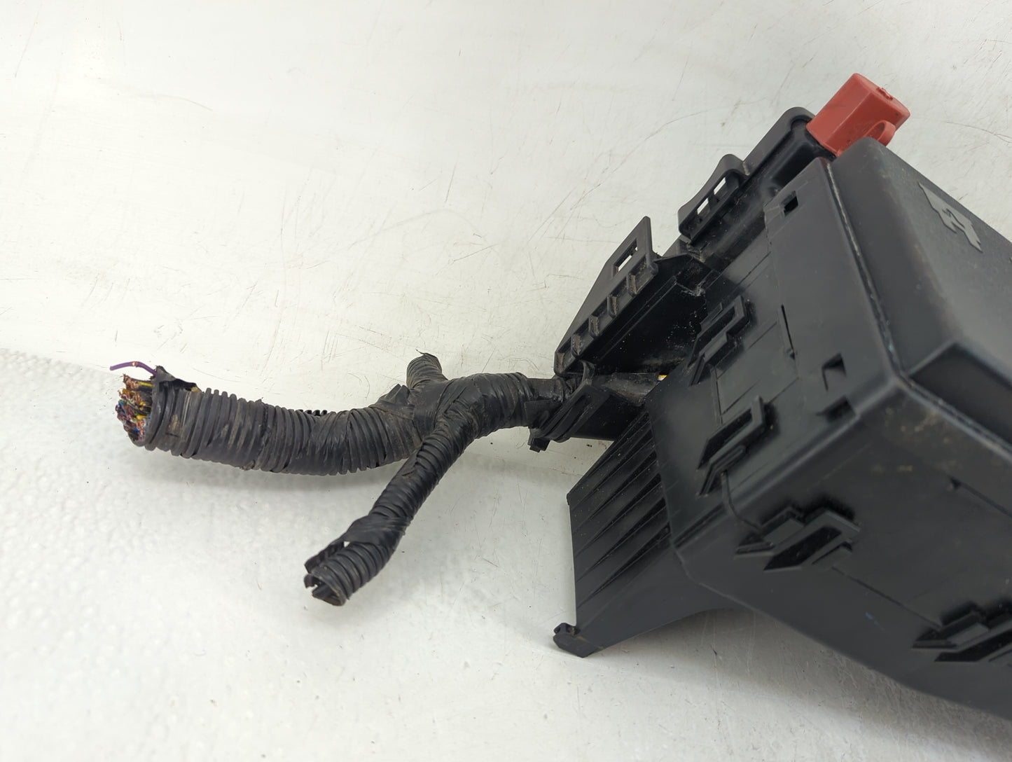 2013-2018 Ford C-Max Fusebox Fuse Box Panel Relay Module Fits Fits 2013 2014 2015 2016 2017 2018 OEM Used Auto Parts - Oemus
