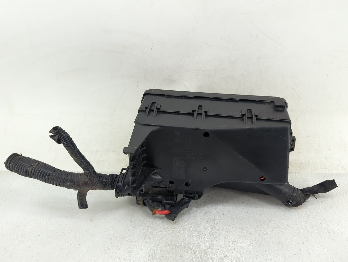 2013-2018 Ford C-Max Fusebox Fuse Box Panel Relay Module Fits Fits 2013 2014 2015 2016 2017 2018 OEM Used Auto Parts - Oemus