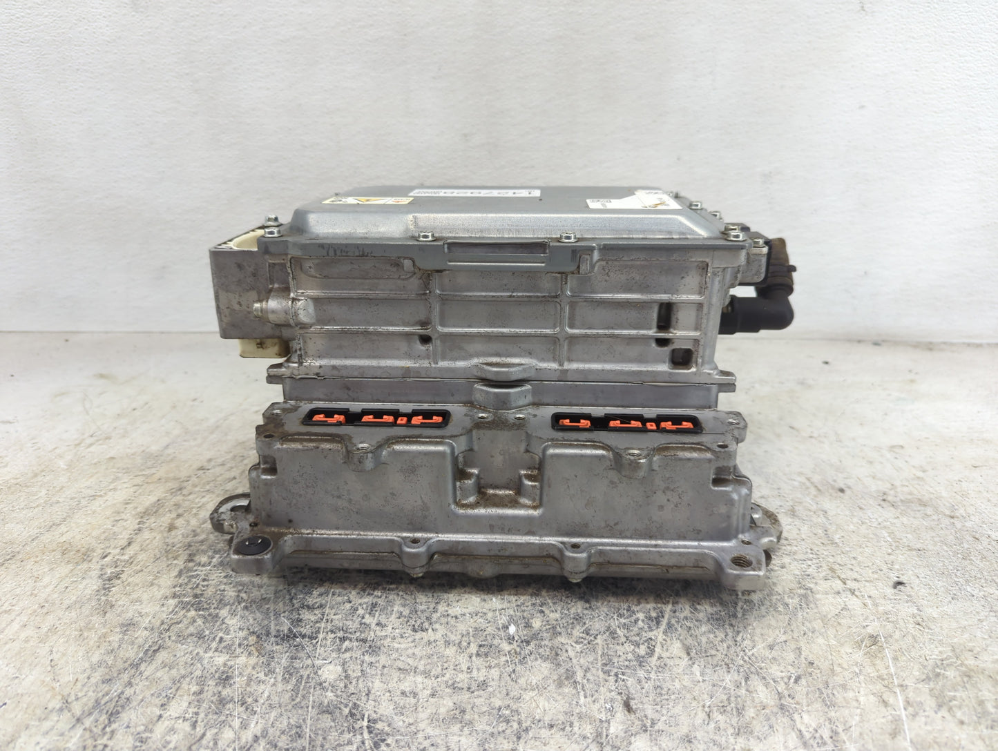 2013 C-max Ac Dc Power Control Module Accessory Computer Power Inverter - Oemusedautoparts1.com