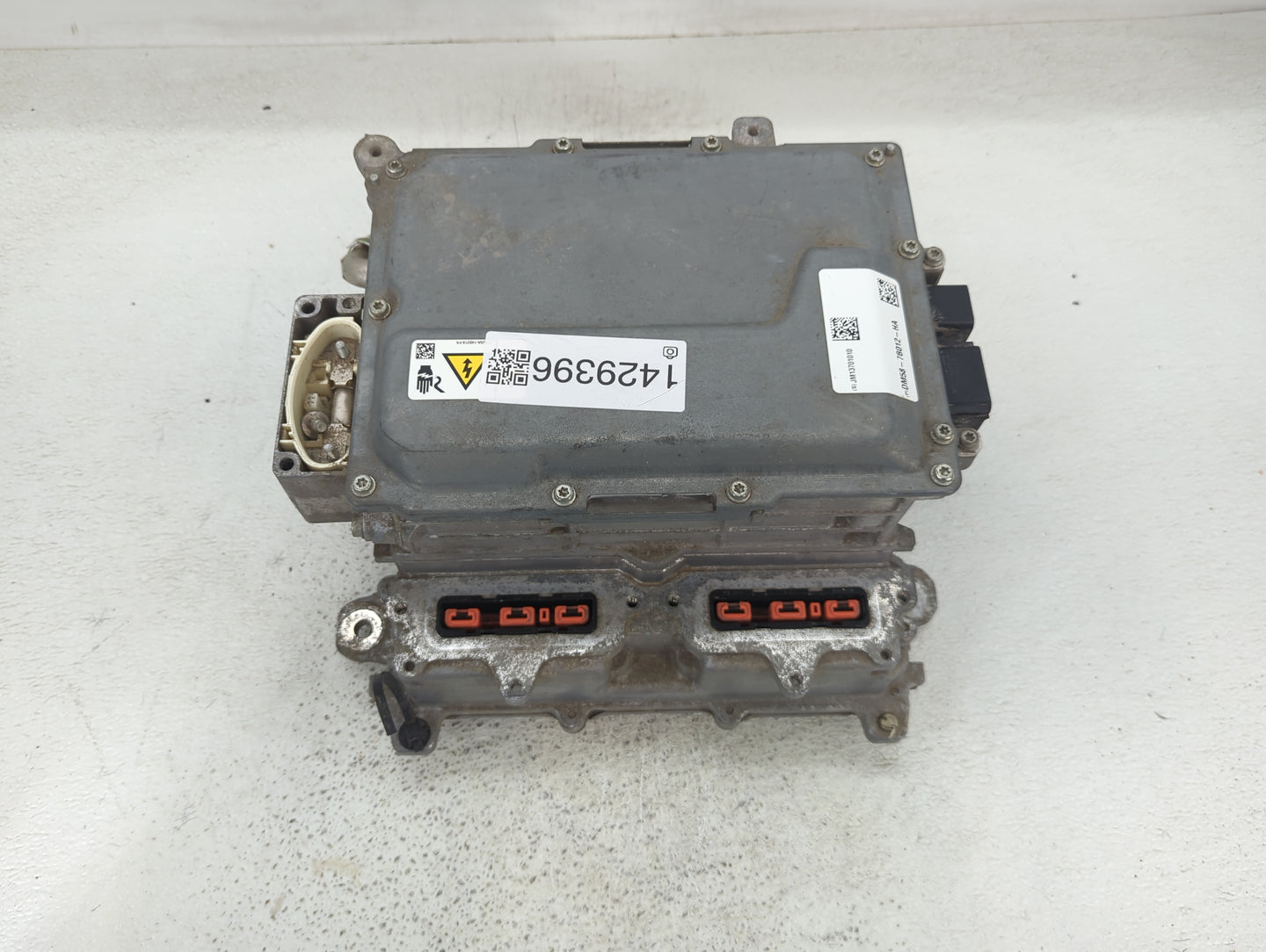 2013 C-max Ac Dc Power Control Module Accessory Computer Power Inverter - Oemusedautoparts1.com