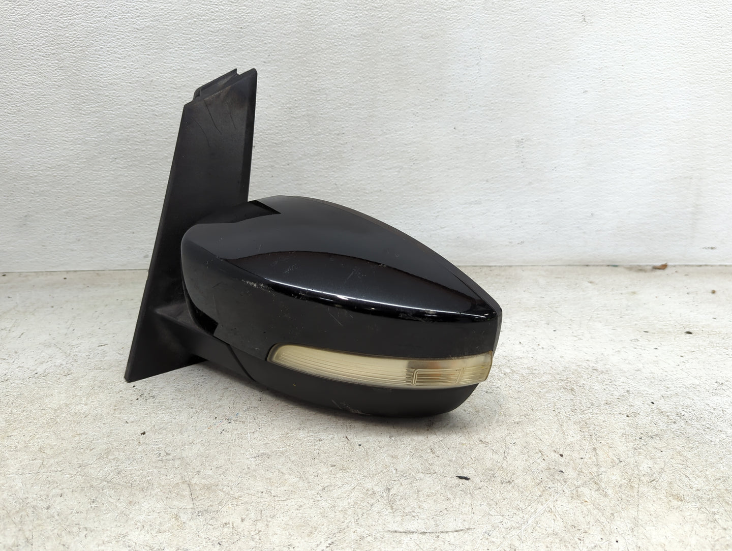 2013-2015 Ford C-Max Driver Side View Mirror - Left Door Mirror OEM Used - Oemusedautoparts1.com