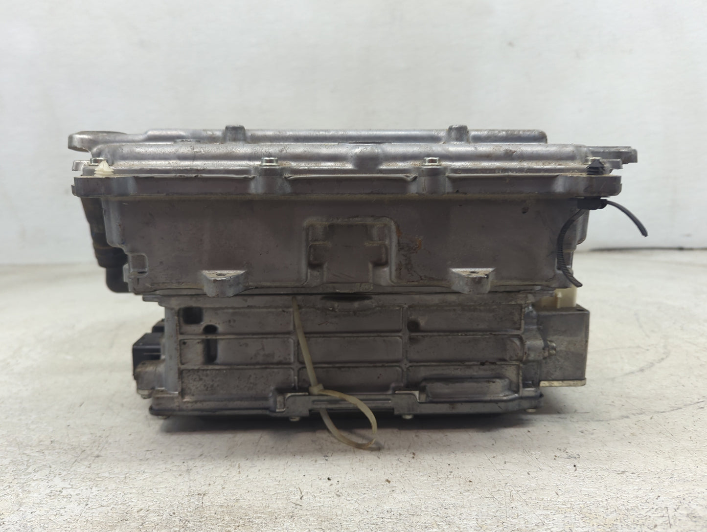 2013 Ford C-Max Hybrid DC Synergy Drive Power Inverter P/N:DM5B-7B012-CA JM12X05470 Fits OEM Used Auto Parts - Oemusedautopa