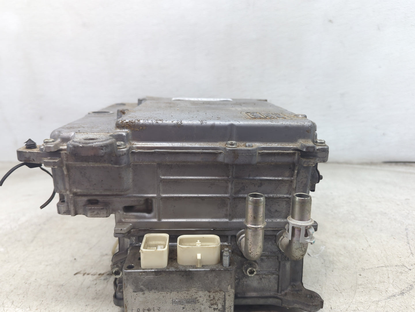 2013 Ford C-Max Hybrid DC Synergy Drive Power Inverter P/N:DM5B-7B012-CA JM12X05470 Fits OEM Used Auto Parts - Oemusedautopa