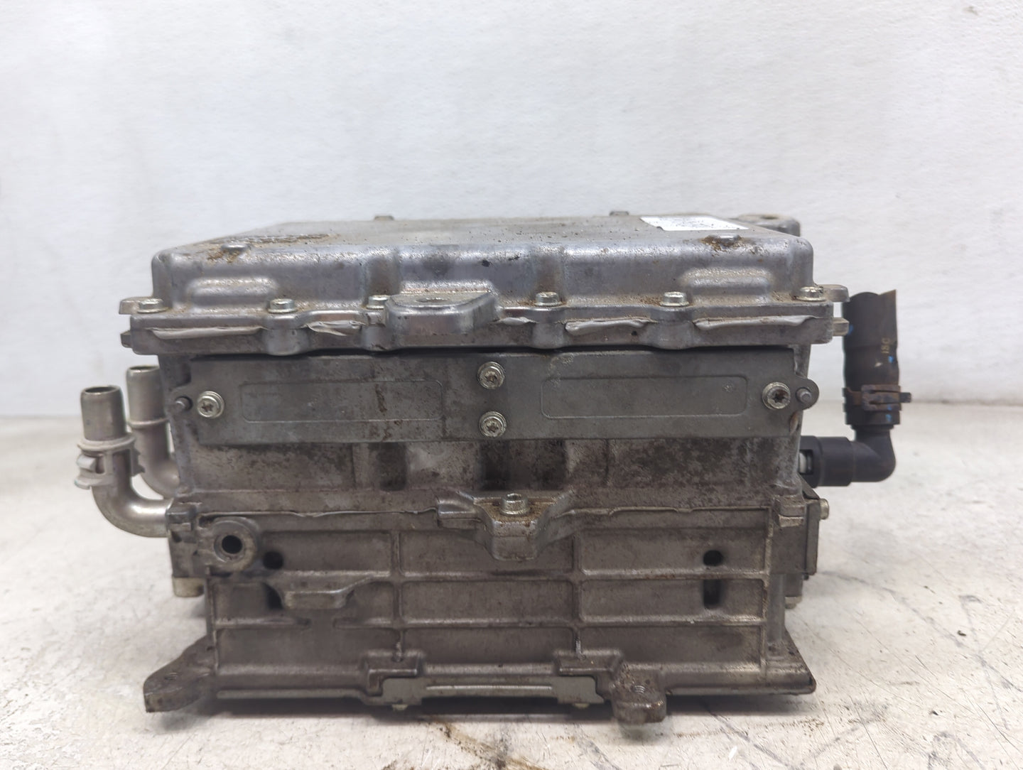 2013 Ford C-Max Hybrid DC Synergy Drive Power Inverter P/N:DM5B-7B012-CA JM12X05470 Fits OEM Used Auto Parts - Oemusedautopa