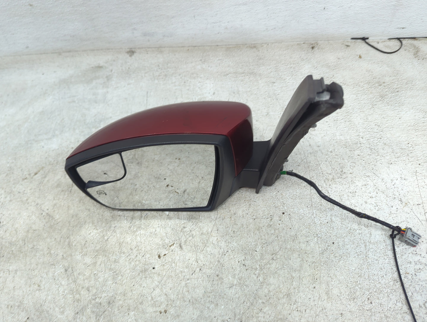 2013-2015 Ford C-Max Driver Side View Mirror - Left Door Mirror OEM Used - Oemusedautoparts1.com