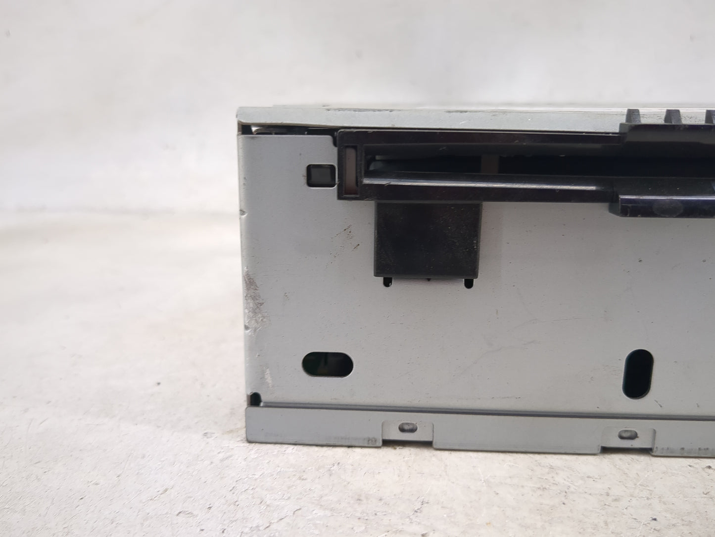 2013-2015 Ford C-Max Radio AM FM Cd Player Receiver Replacement P/N:CM5T-19C107-LB C6LB004120 Fits Fits 2013 2014 2015 OEM U