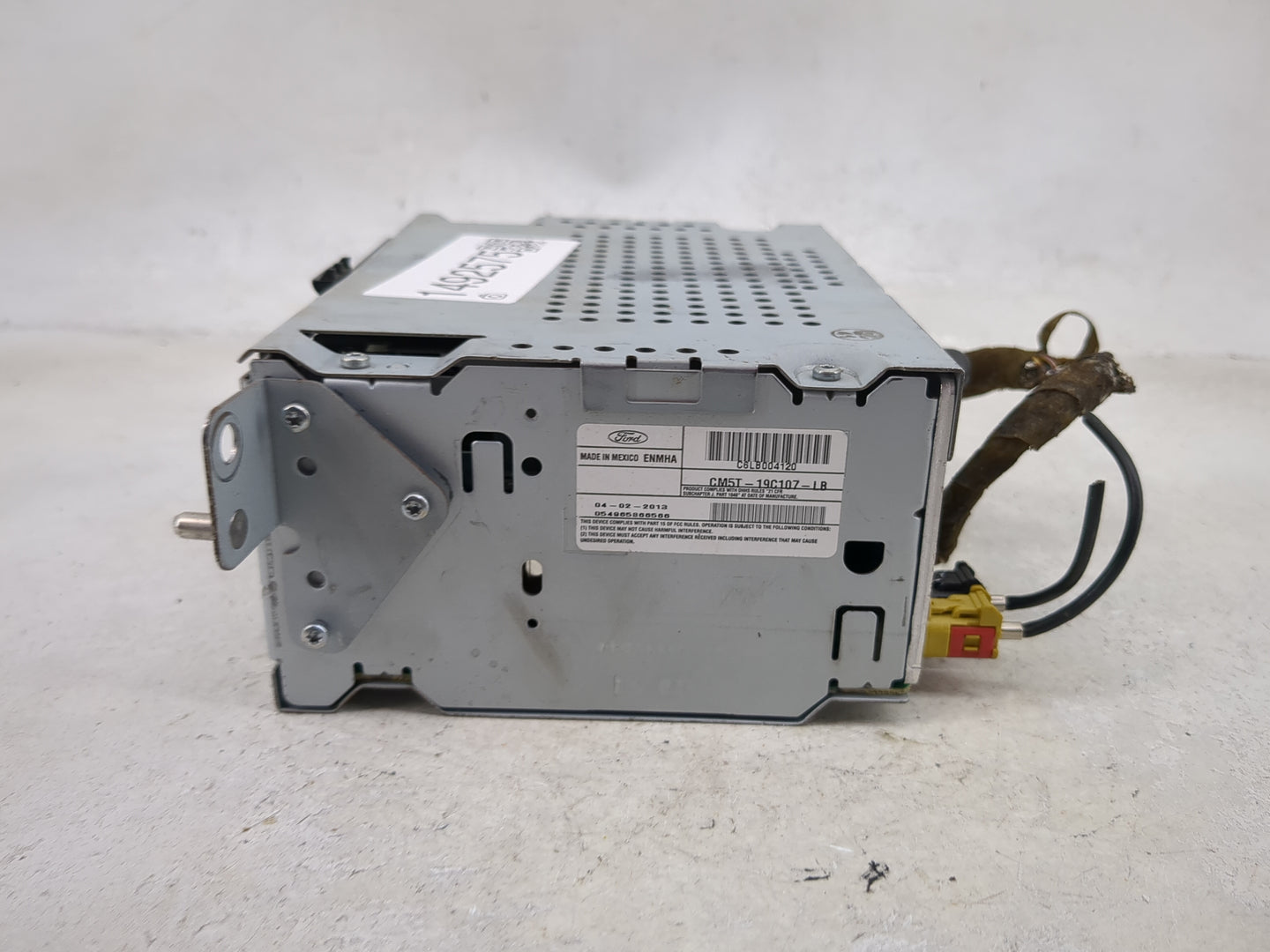 2013-2015 Ford C-Max Radio AM FM Cd Player Receiver Replacement P/N:CM5T-19C107-LB C6LB004120 Fits Fits 2013 2014 2015 OEM U
