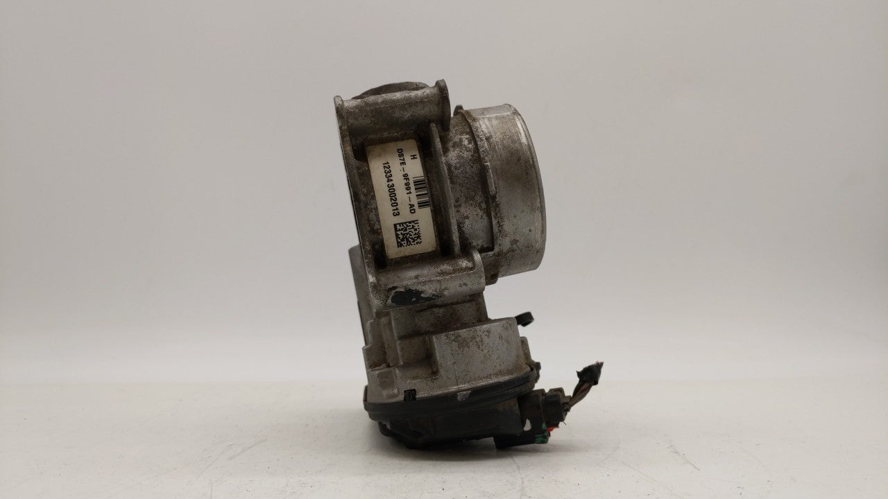 2013-2018 Ford C-Max Throttle Body P/N:DS7E-9F991-AK DS7E-9F991-AD Fits Fits 2013 2014 2015 2016 2017 2018 2019 2020 OEM Use