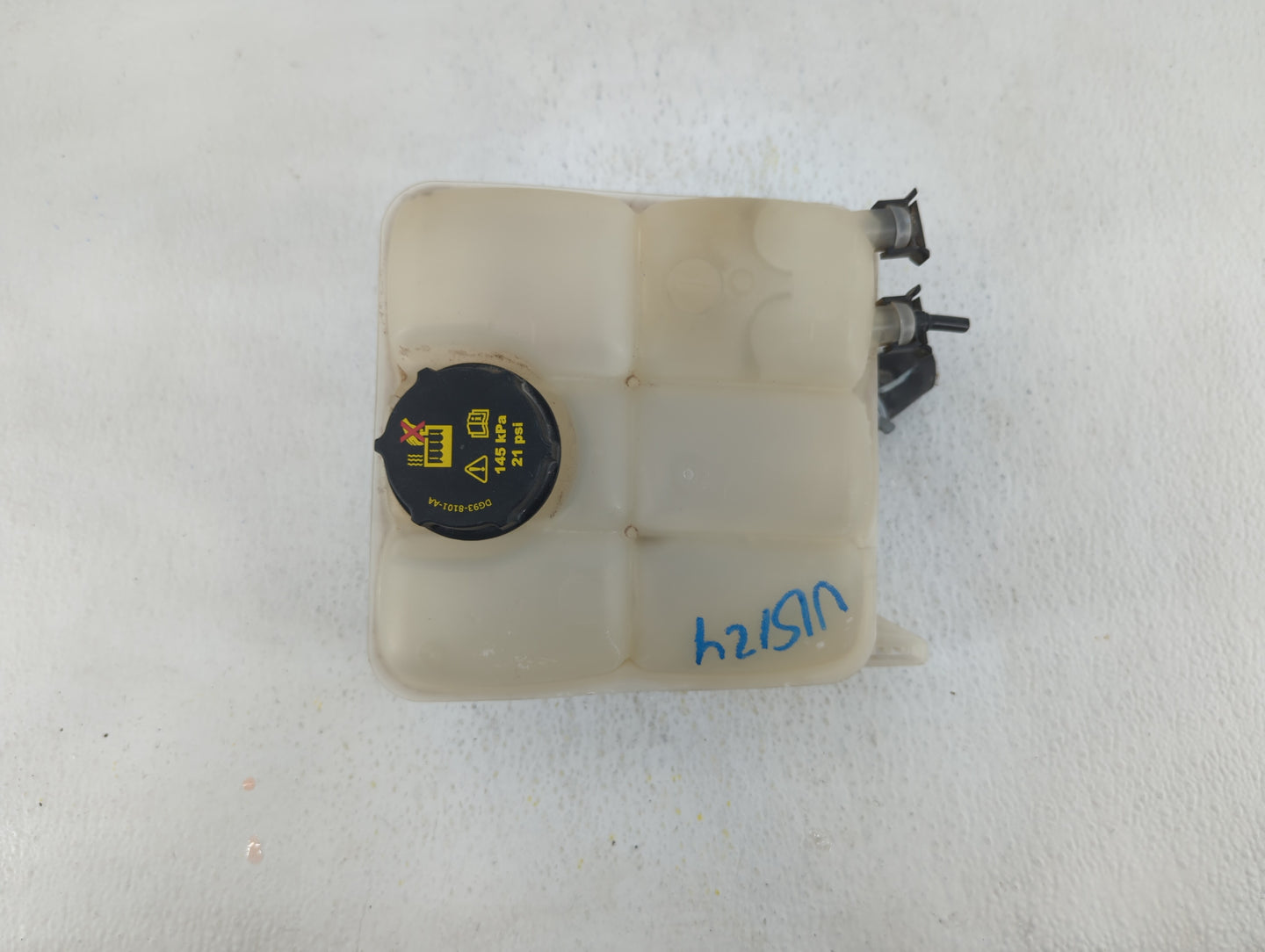 Ford C-max Radiator Coolant Overflow Expansion Tank Bottle - Oemusedautoparts1.com
